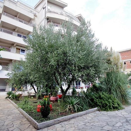 Blue Sky Apartment Petrovac Luaran gambar